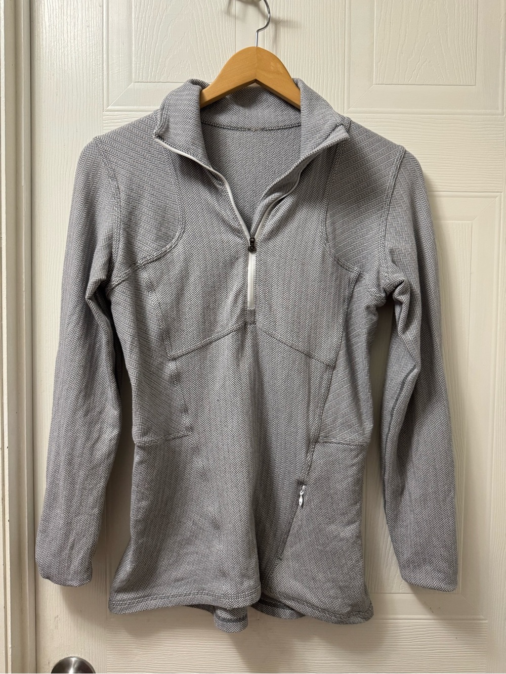 lululemon athletica Gray Quarter-Zip Pullover